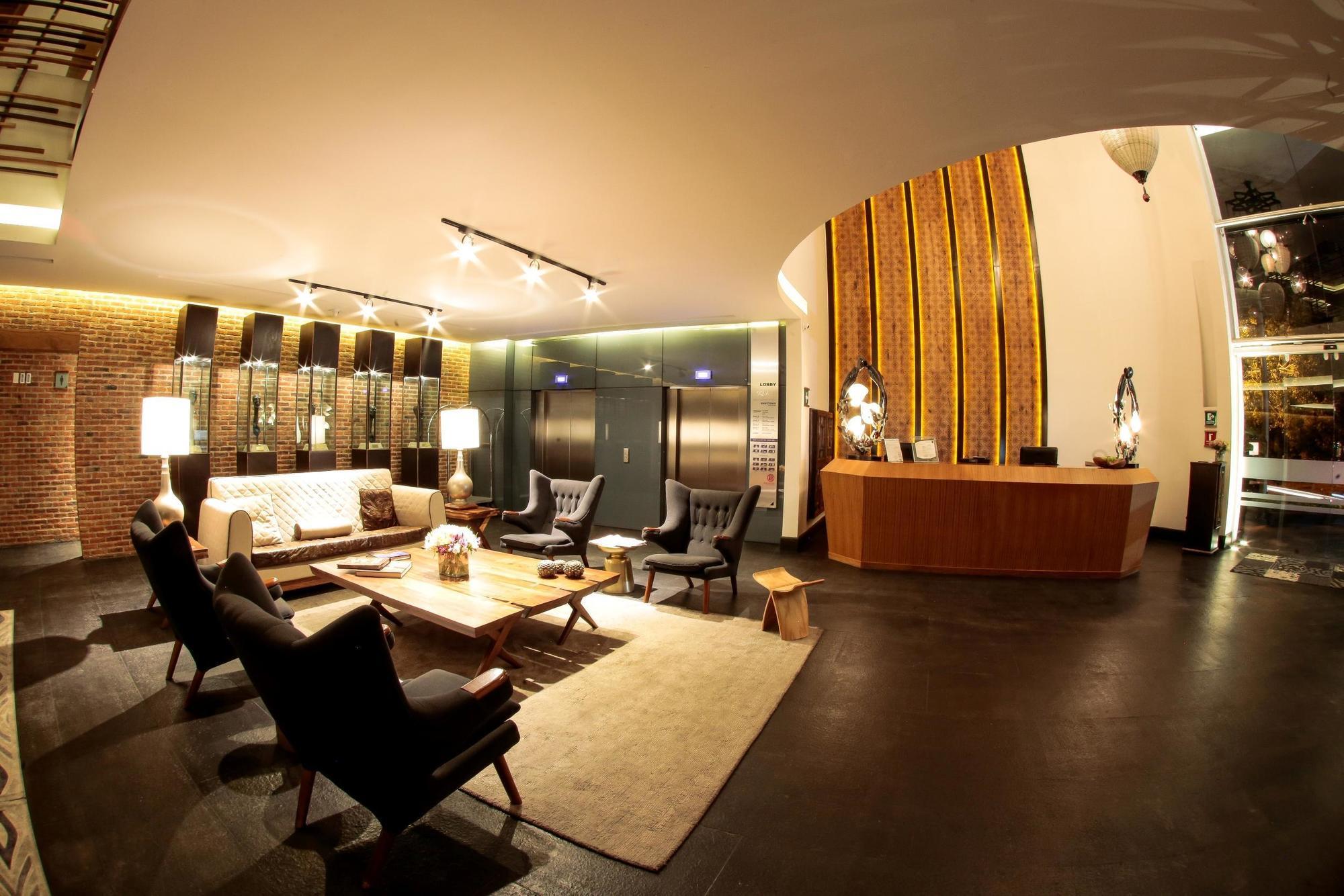 สแควร์ สมอลล์ ลักชัวรี Hotel กัวดาลาฮารา ภายนอก รูปภาพ